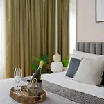 Holt Rossetti Residences - Exclusive Urban Lofts 公寓 *